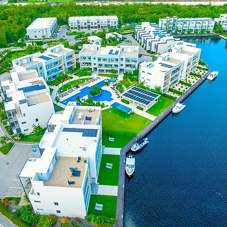 Cayman Luxury Rentals At One Canal Point George Town Bagian luar foto