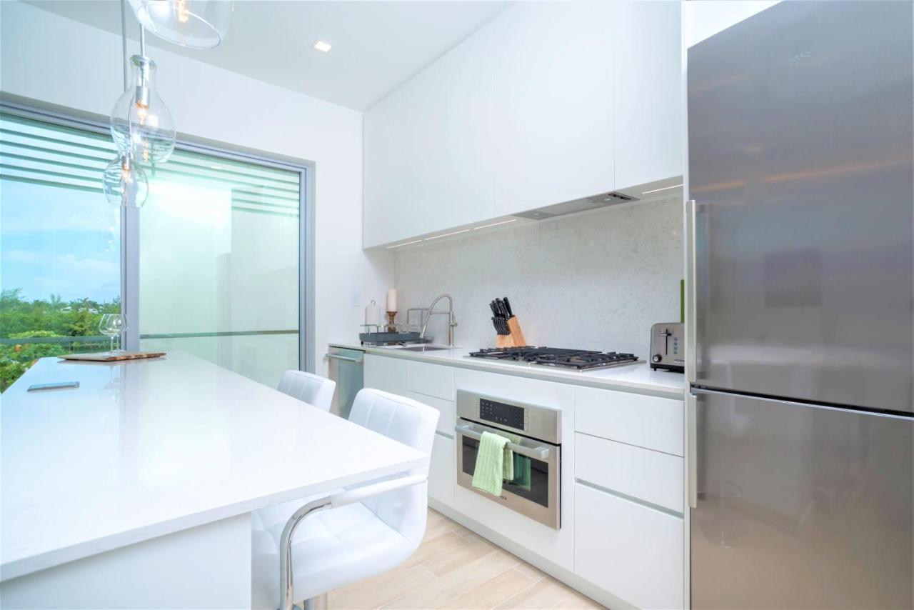 Cayman Luxury Rentals At One Canal Point George Town Bagian luar foto