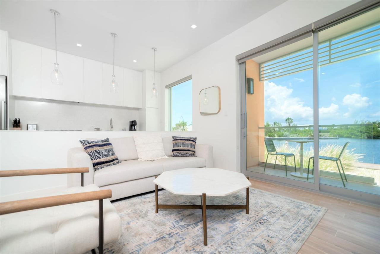 Cayman Luxury Rentals At One Canal Point George Town Bagian luar foto