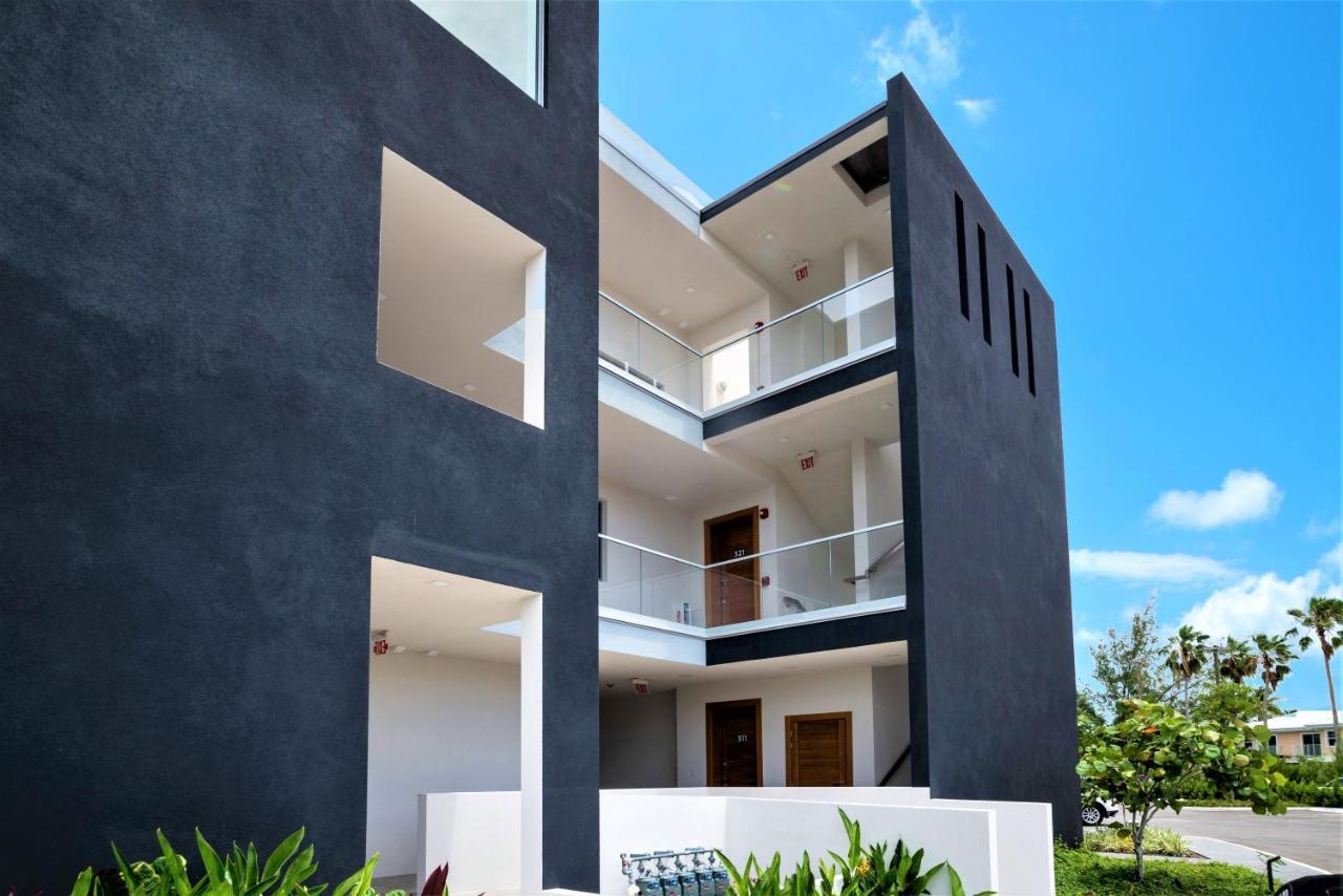 Cayman Luxury Rentals At One Canal Point George Town Bagian luar foto