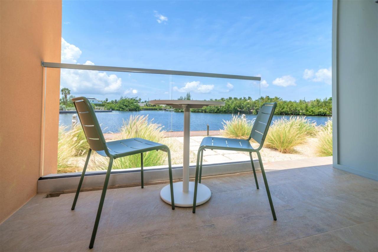 Cayman Luxury Rentals At One Canal Point George Town Bagian luar foto