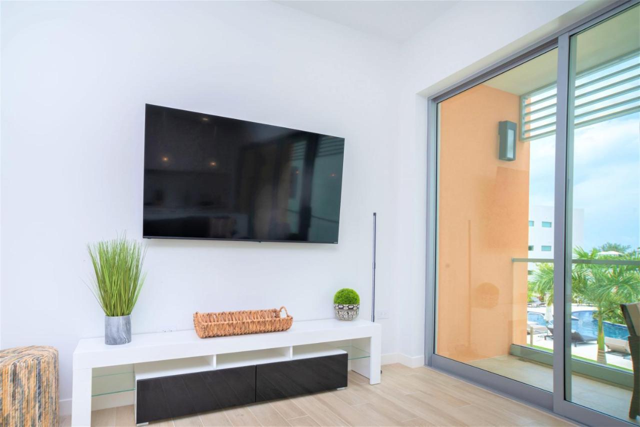 Cayman Luxury Rentals At One Canal Point George Town Bagian luar foto