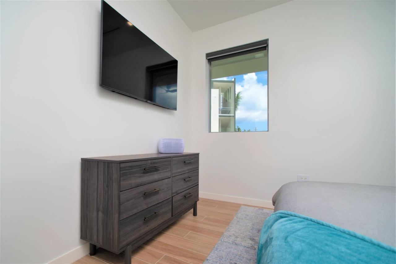 Cayman Luxury Rentals At One Canal Point George Town Bagian luar foto