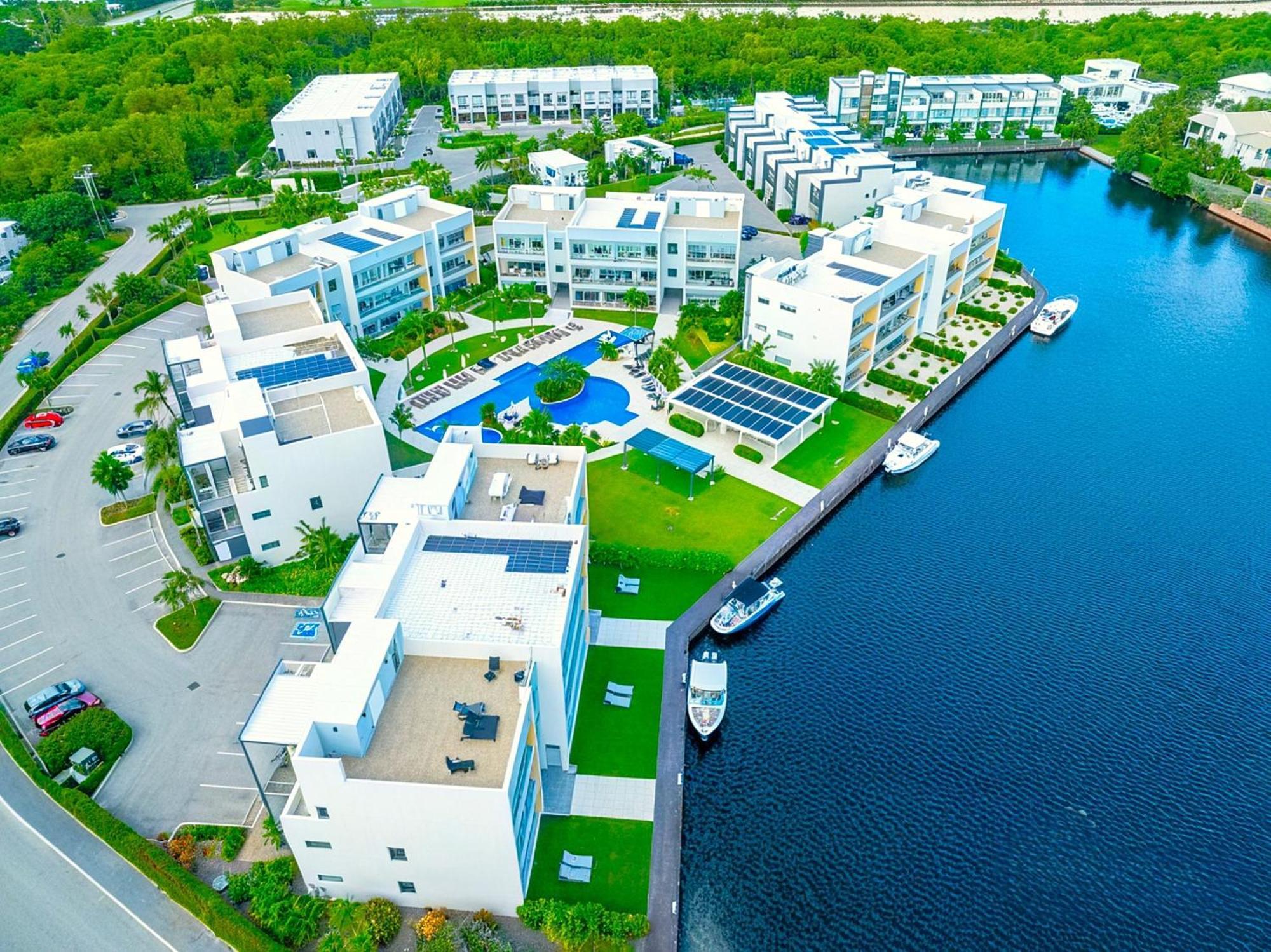 Cayman Luxury Rentals At One Canal Point George Town Bagian luar foto